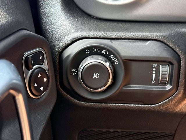 2023 Jeep Wrangler 4-Door Sport S 4x4