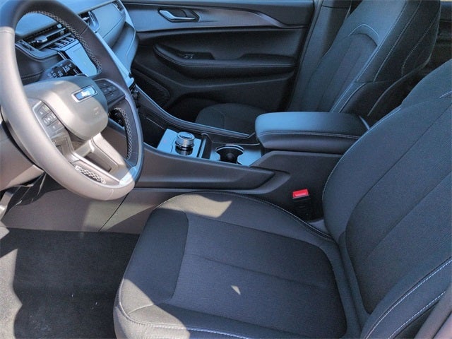 2026 Jeep Grand Cherokee GRAND CHEROKEE LAREDO 4X4