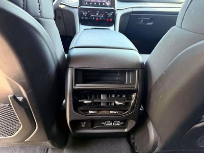 2023 Jeep Grand Cherokee Laredo 4x4