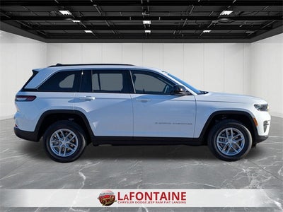 2025 Jeep Grand Cherokee GRAND CHEROKEE LAREDO X 4X4