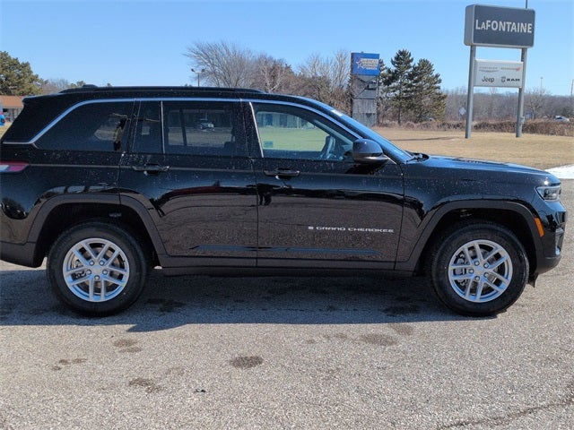 2026 Jeep Grand Cherokee GRAND CHEROKEE LAREDO X 4X4