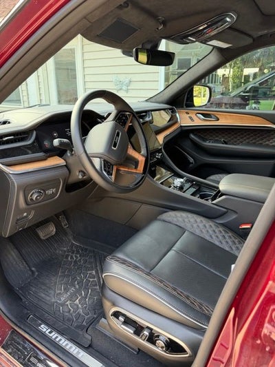 2025 Jeep Grand Cherokee Summit Reserve