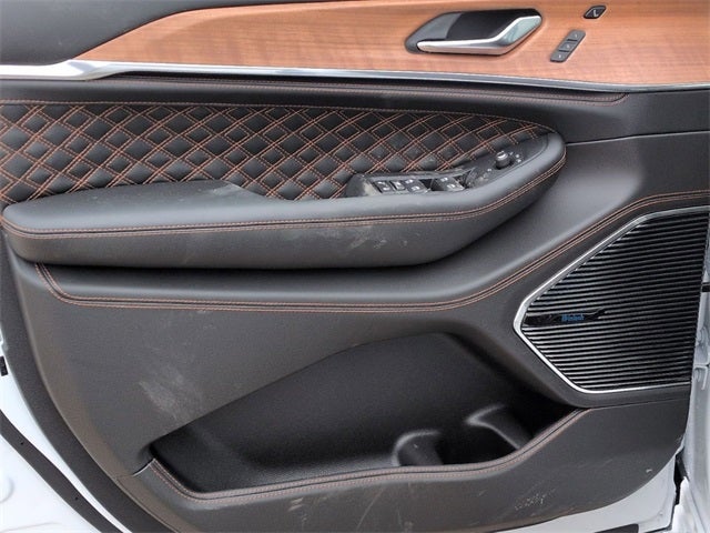 2026 Jeep Grand Cherokee GRAND CHEROKEE SUMMIT 4X4