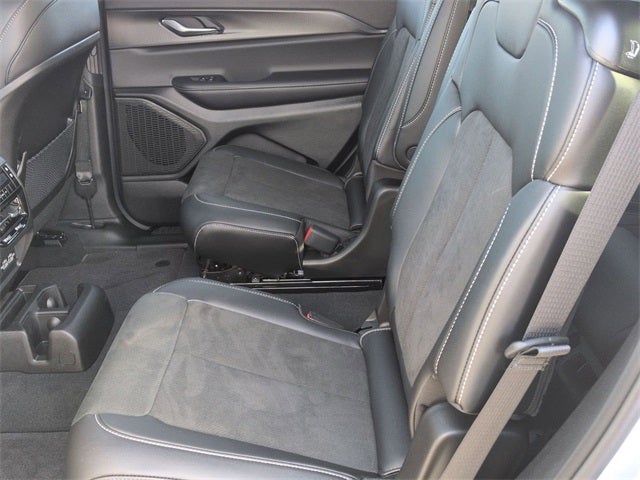 2025 Jeep Grand Cherokee L GRAND CHEROKEE L ALTITUDE X 4X4