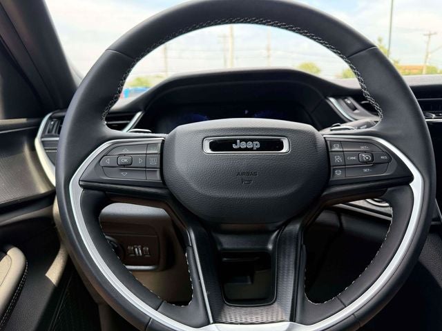 2025 Jeep Grand Cherokee L Laredo X 4x4
