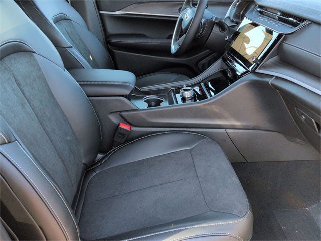 2026 Jeep Grand Cherokee L GRAND CHEROKEE L LAREDO ALTITUDE 4X4