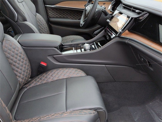 2026 Jeep Grand Cherokee L GRAND CHEROKEE L SUMMIT 4X4