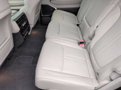 2025 Jeep Wagoneer Base