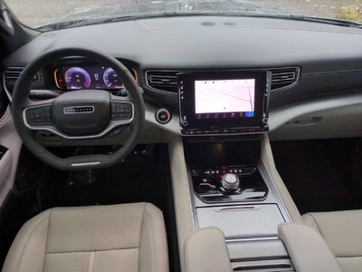 2025 Jeep Wagoneer Base