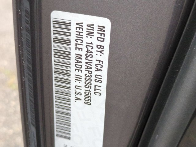 2025 Jeep Wagoneer Base