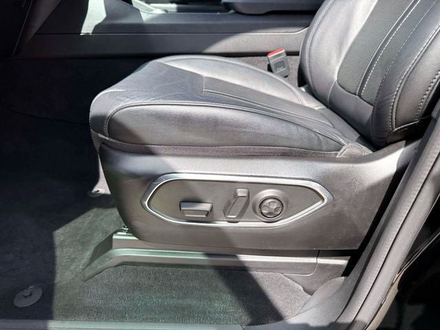 2024 Jeep Wagoneer Series II Carbide 4x4