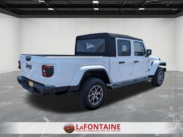 2024 Jeep Gladiator Sport S