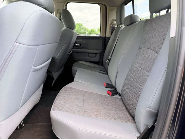 2018 RAM 1500 Big Horn Quad Cab 4x4 6'4' Box