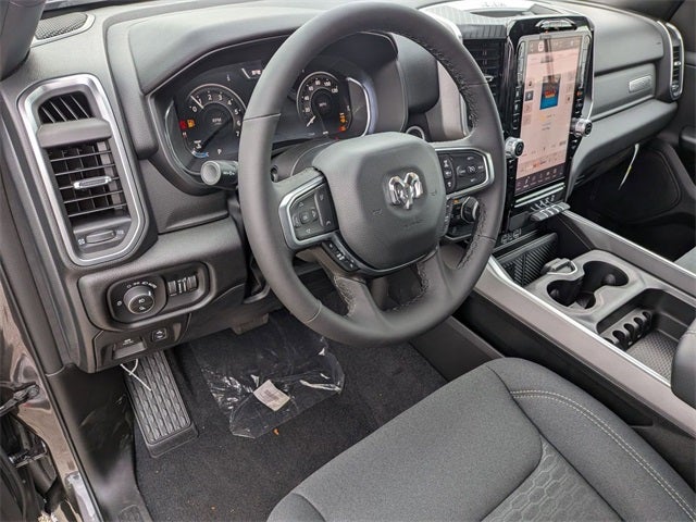 2025 RAM Ram 1500 RAM 1500 BIG HORN CREW CAB 4X4 5'7' BOX