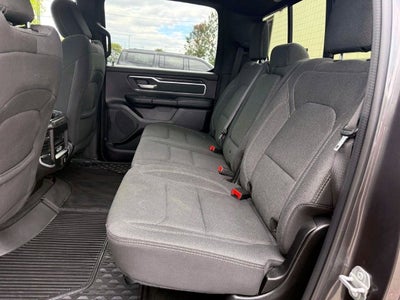 2020 RAM 1500 Big Horn Crew Cab 4x4 5'7' Box