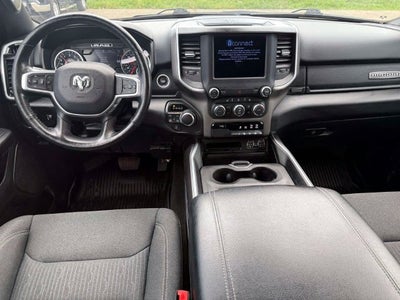 2020 RAM 1500 Big Horn Crew Cab 4x4 5'7' Box