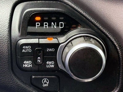 2020 RAM 1500 Big Horn Crew Cab 4x4 5'7' Box