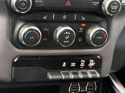 2020 RAM 1500 Big Horn Crew Cab 4x4 5'7' Box