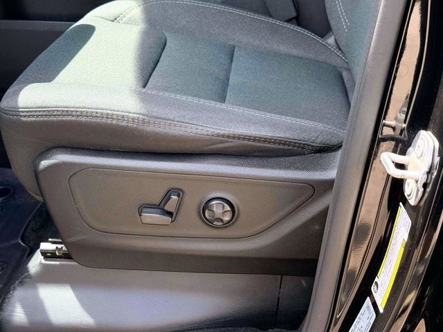 2020 RAM 1500 Big Horn Crew Cab 4x4 5'7' Box