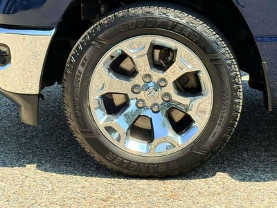 2019 RAM 1500 Big Horn/Lone Star Crew Cab 4x4 5'7' Box