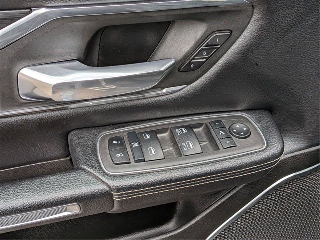 2024 RAM 1500 Laramie Crew Cab 4x4 5'7' Box