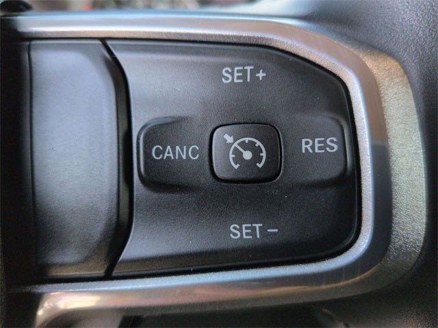 2021 RAM 1500 Laramie Crew Cab 4x4 5'7' Box