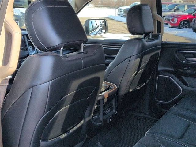 2021 RAM 1500 Laramie Crew Cab 4x4 5'7' Box