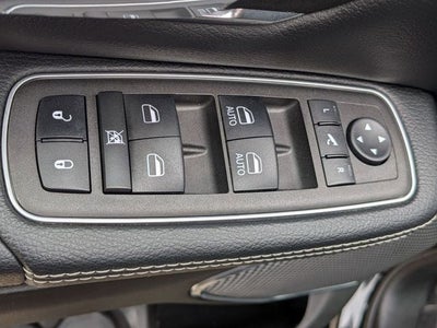 2024 RAM 1500 Laramie Crew Cab 4x4 5'7' Box