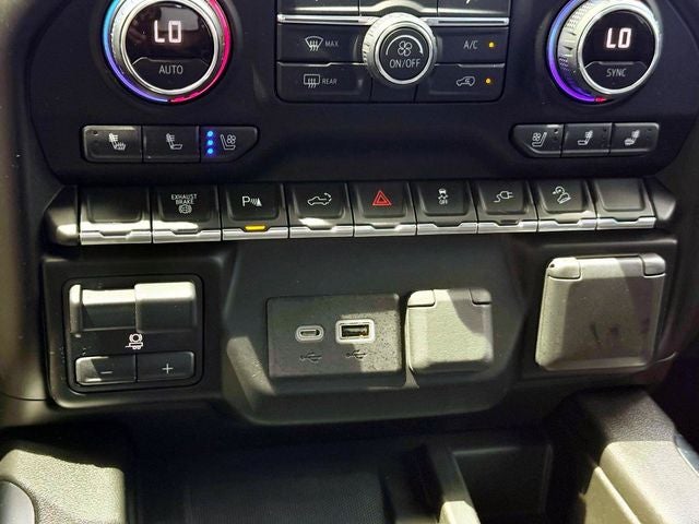 2022 Chevrolet Silverado 2500HD 4WD Crew Cab Standard Bed High Country