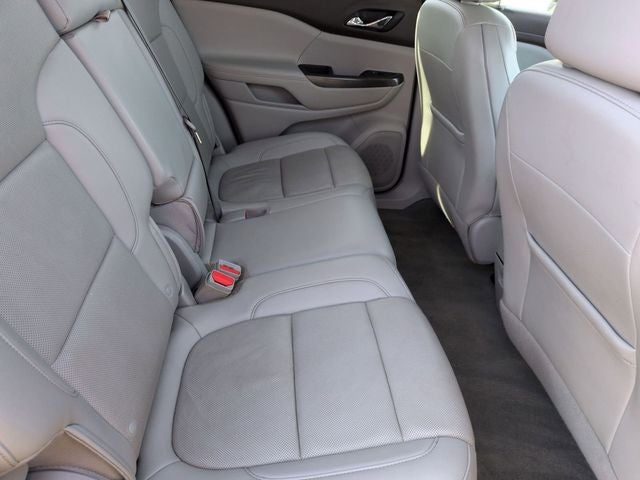 2023 GMC Acadia AWD SLT