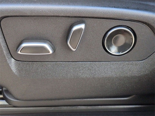 2025 GMC Yukon 4WD Denali