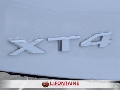 2022 Cadillac XT4 AWD Premium Luxury