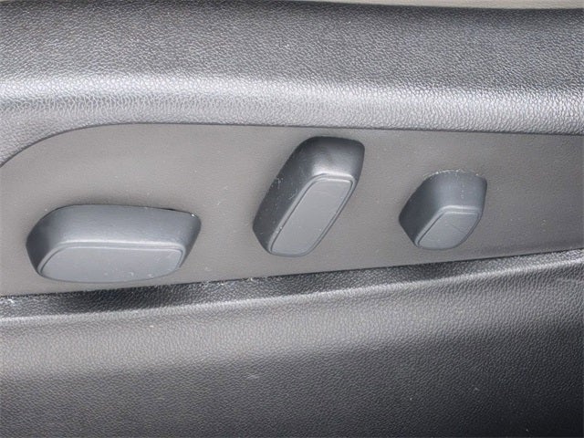 2022 Cadillac XT4 AWD Premium Luxury