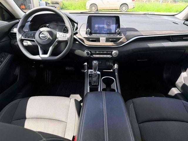 2024 Nissan Altima SV FWD