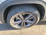 2021 Volkswagen Atlas Cross Sport 3.6L V6 SE w/Technology R-Line