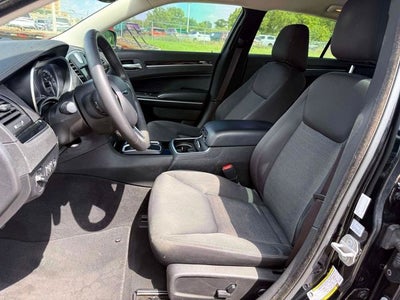 2023 Chrysler 300 Touring