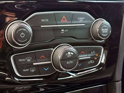 2023 Chrysler 300 Touring