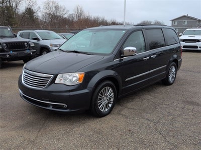 2013 Chrysler Town & Country Touring-L