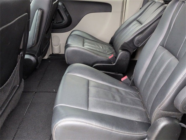 2013 Chrysler Town & Country Touring-L