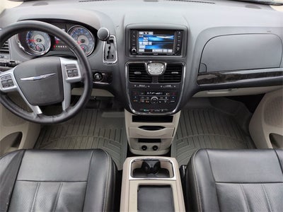 2013 Chrysler Town & Country Touring-L