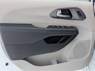 2023 Chrysler Pacifica Touring L AWD