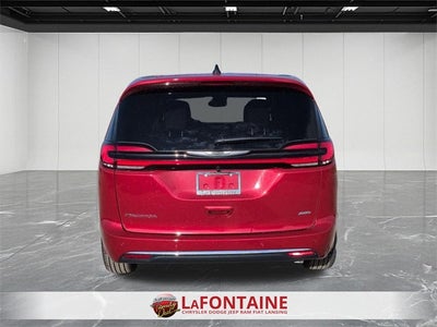 2026 Chrysler Pacifica PACIFICA SELECT AWD