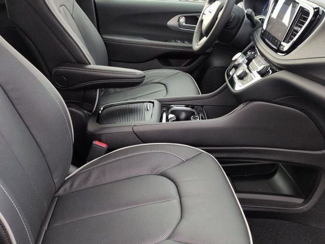 2026 Chrysler Pacifica PACIFICA LIMITED AWD