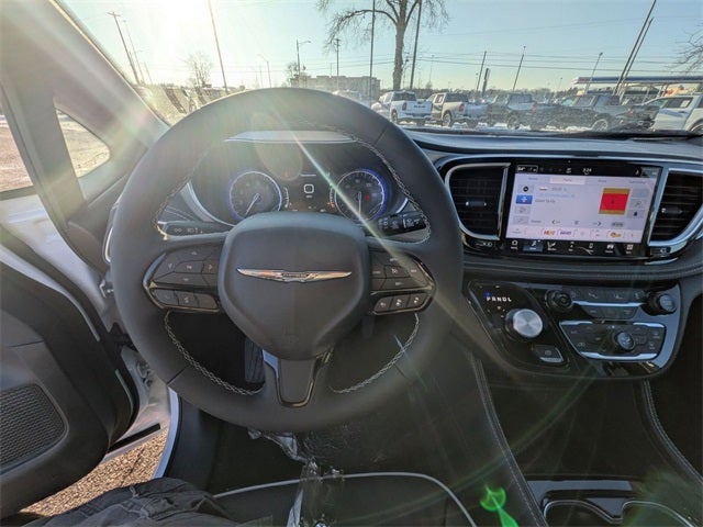 2026 Chrysler Pacifica PACIFICA LIMITED AWD