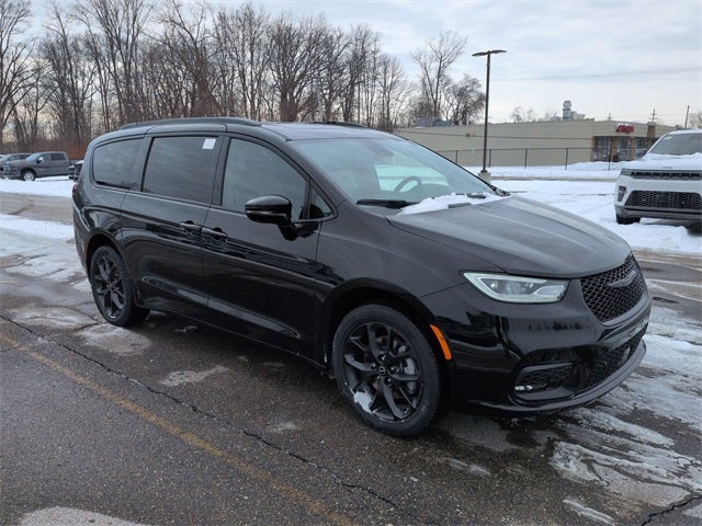 2026 Chrysler Pacifica PACIFICA LIMITED AWD