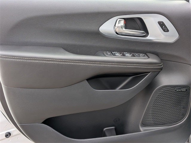 2026 Chrysler Pacifica PACIFICA LIMITED AWD