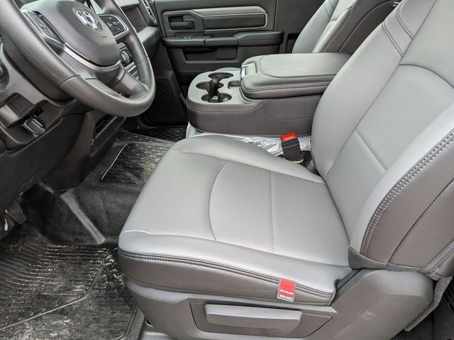 2026 RAM Ram 5500 Chassis Cab RAM 5500 TRADESMAN CHASSIS REGULAR CAB 4X4 84' CA