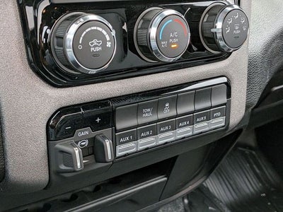 2026 RAM Ram 5500 Chassis Cab RAM 5500 TRADESMAN CHASSIS REGULAR CAB 4X4 84' CA