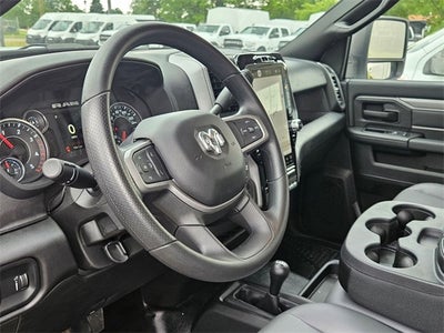 2024 RAM Ram 5500 Chassis Cab RAM 5500 TRADESMAN CHASSIS REGULAR CAB 4X4 120' CA