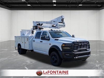 2025 RAM Ram 5500 Chassis Cab RAM 5500 TRADESMAN CHASSIS CREW CAB 4X4 84' CA
